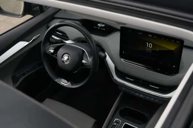 Škoda Enyaq (2022) thumbnail 4