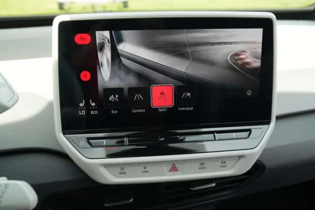 Volkswagen ID.3 (2020) thumbnail 5