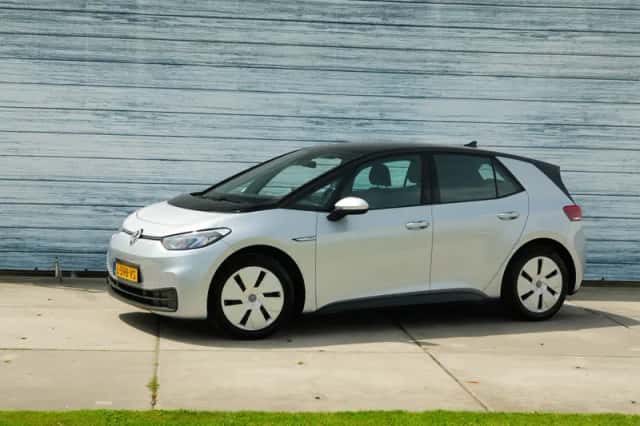 Volkswagen ID.3 (2020) thumbnail 1