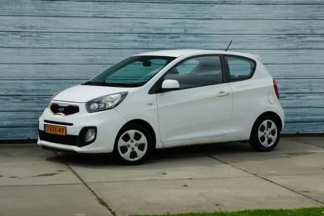 Kia Picanto (2013) thumbnail 1