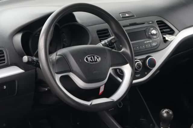Kia Picanto (2013) thumbnail 5