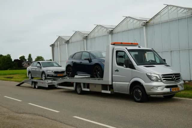 Mercedes-Benz Sprinter (2006) thumbnail 1