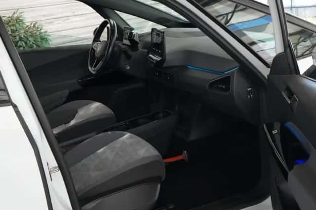 Volkswagen ID.3 (2020) thumbnail 3