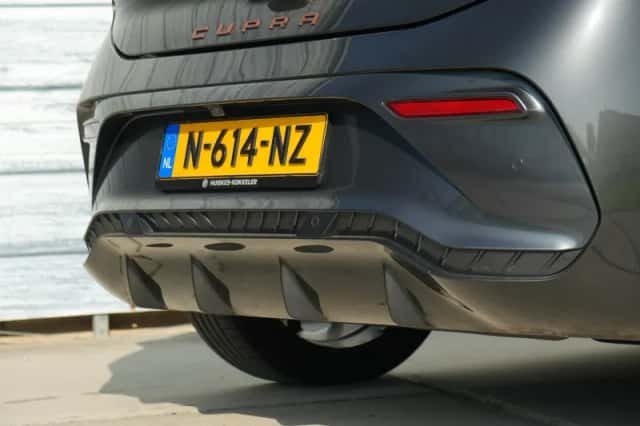 CUPRA Born (2021) thumbnail 4