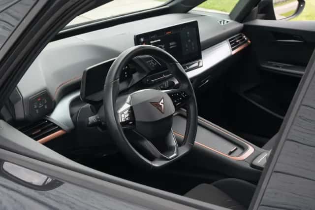 CUPRA Born (2021) thumbnail 6