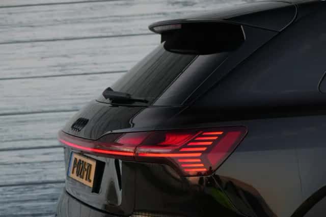 Audi e-tron (2022) thumbnail 3