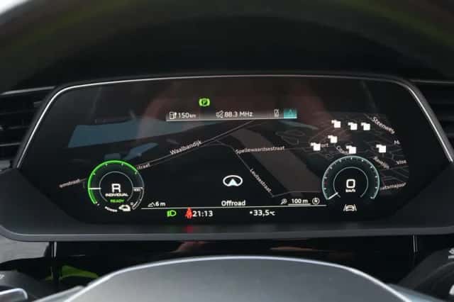 Audi e-tron (2022) thumbnail 4