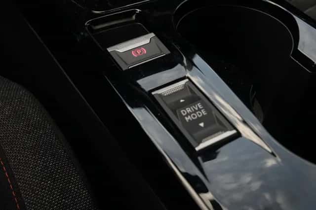 Peugeot e-208 (2021) thumbnail 6