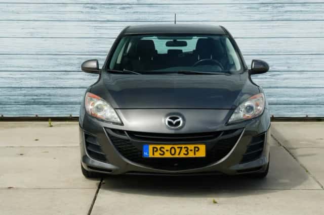 Mazda 3 (2010) thumbnail 5