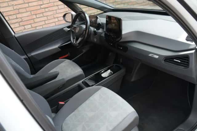 Volkswagen ID.3 (2022) thumbnail 2