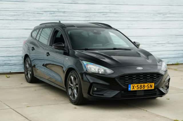 Ford Focus (2019) thumbnail 4