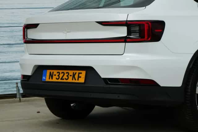 Polestar 2 (2021) thumbnail 3