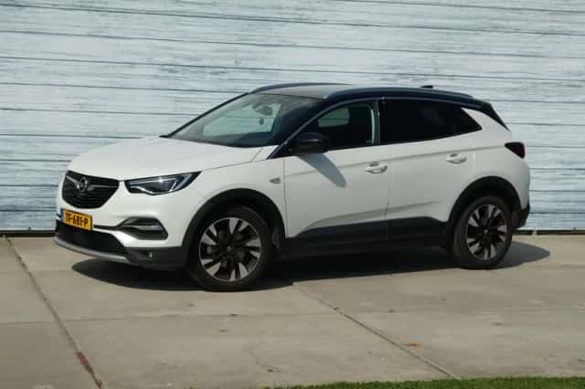Opel Grandland (2018) thumbnail 1