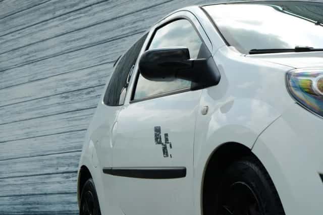 Renault Twingo (2011) thumbnail 3