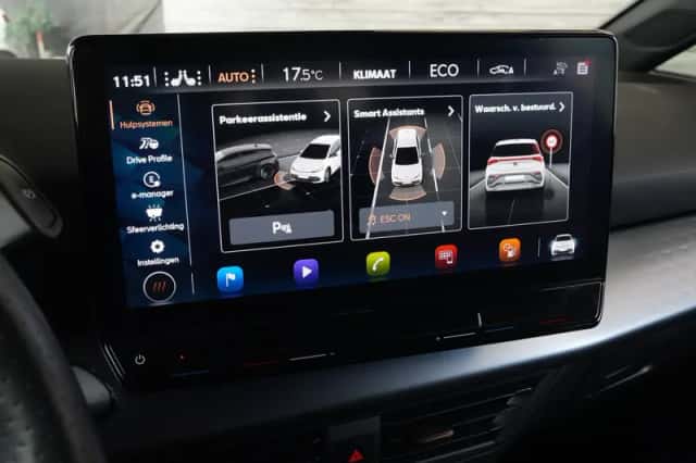 CUPRA Born (2022) thumbnail 6