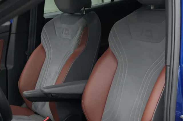 Volkswagen ID.4 (2021) thumbnail 5