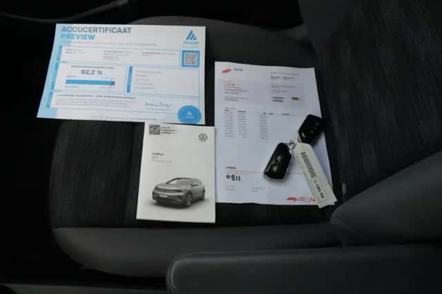 Volkswagen ID.4 (2021) thumbnail 6