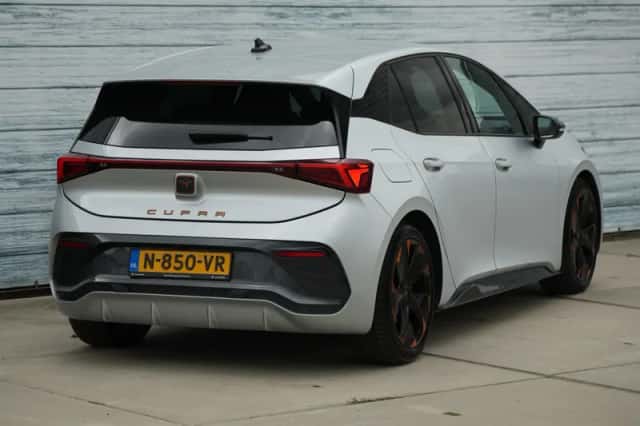 CUPRA Born (2021) thumbnail 5