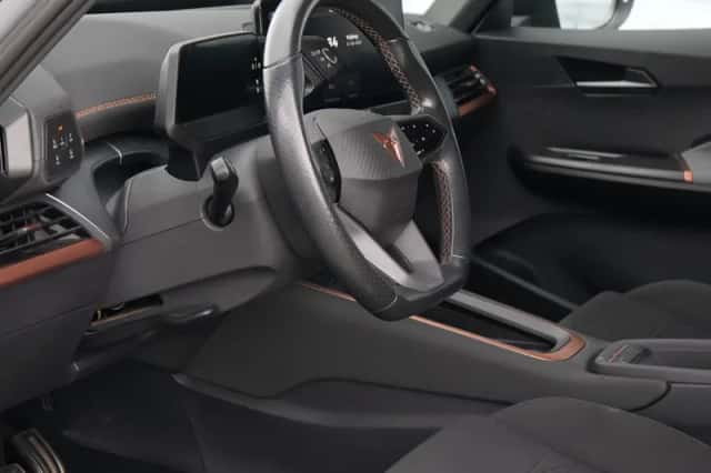 CUPRA Born (2021) thumbnail 6