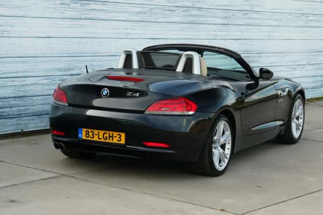BMW Z4 (2010) thumbnail 4