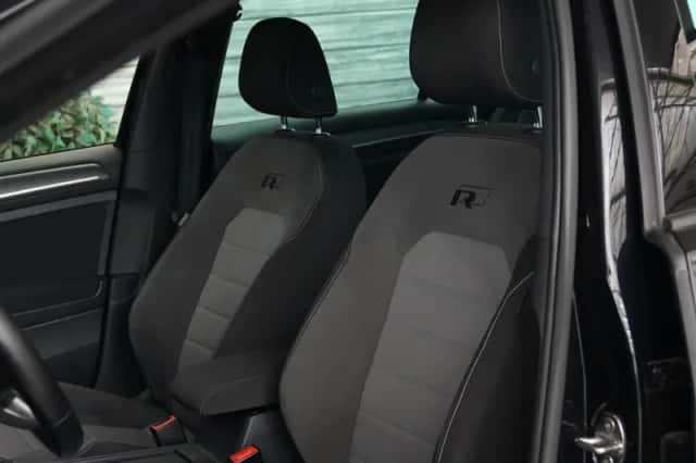 Volkswagen Golf (2015) thumbnail 2