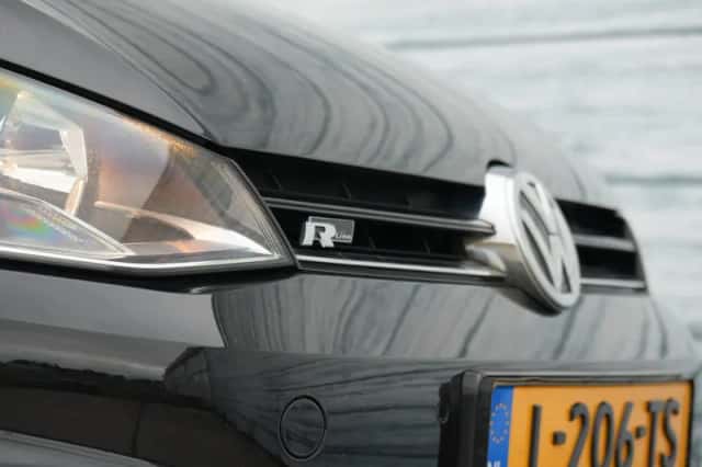 Volkswagen Golf (2015) thumbnail 3