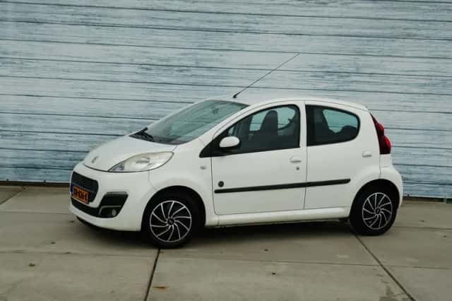 Peugeot 107 (2013) thumbnail 1