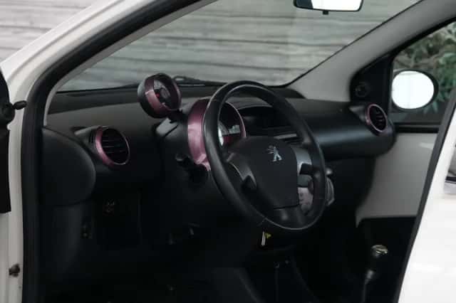 Peugeot 107 (2013) thumbnail 4