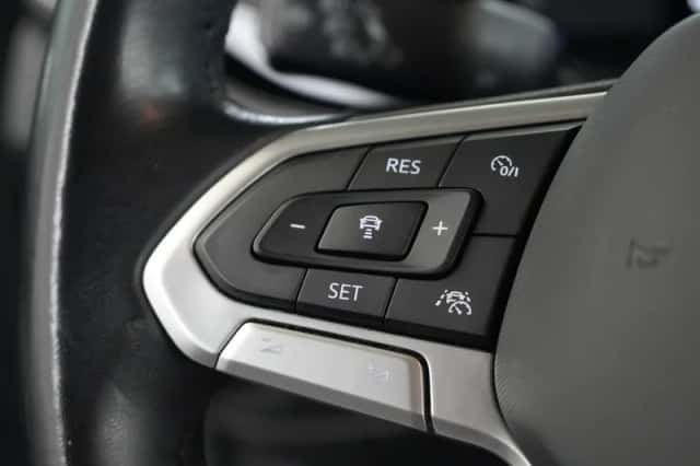 Volkswagen Polo (2022) thumbnail 2