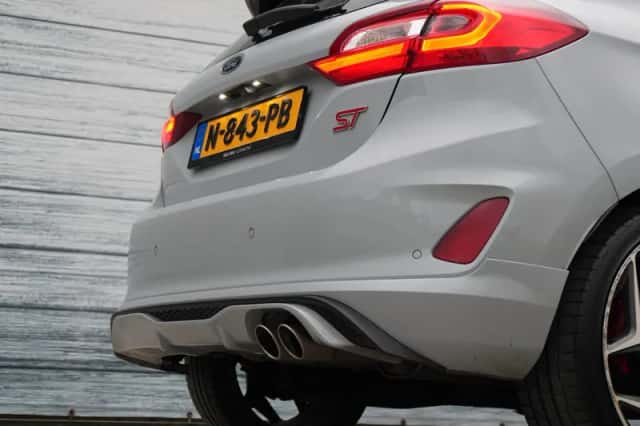Ford Fiesta (2018) thumbnail 2