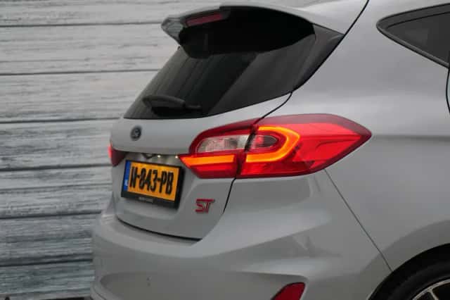 Ford Fiesta (2018) thumbnail 4