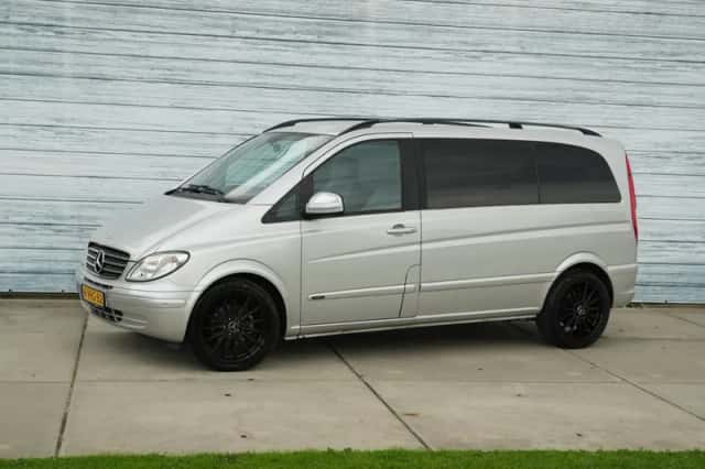 Mercedes-Benz Viano (2010) thumbnail 1