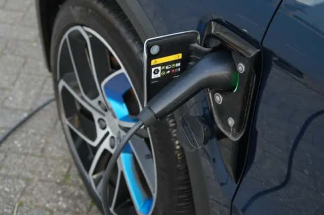 Lynk & Co 01 (2023) thumbnail 3