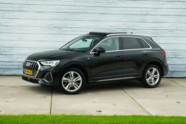 Audi Q3 (2019) thumbnail 1