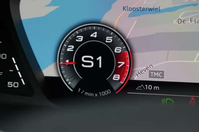 Audi Q3 (2019) thumbnail 2