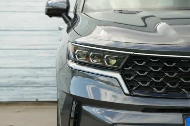 Kia Sorento (2022) thumbnail 3