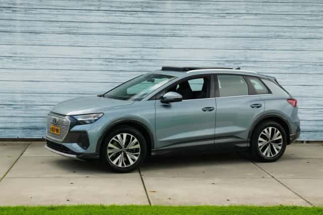Audi Q4 e-tron (2021) thumbnail 1