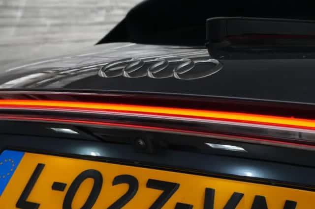 Audi Q4 e-tron (2021) thumbnail 5