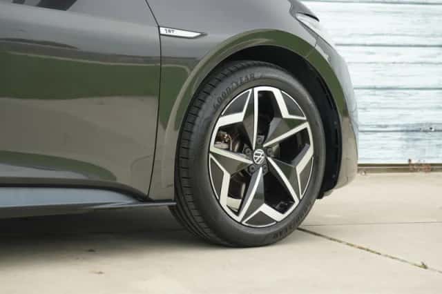 Volkswagen ID.3 (2020) thumbnail 6