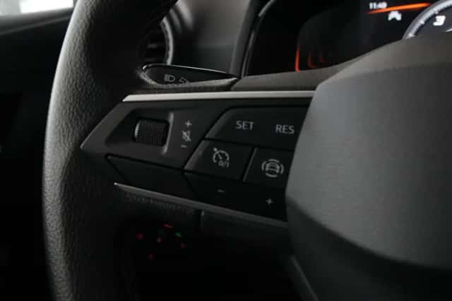 SEAT Ibiza (2023) thumbnail 4