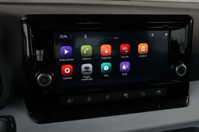 SEAT Ibiza (2023) thumbnail 5