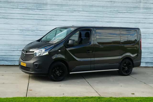 Opel Vivaro (2018) thumbnail 1