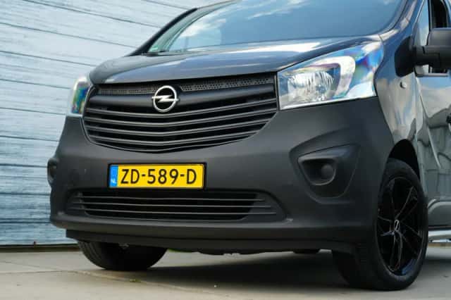 Opel Vivaro (2018) thumbnail 4