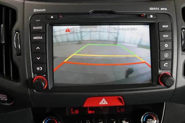 Kia Sportage (2010) thumbnail 5