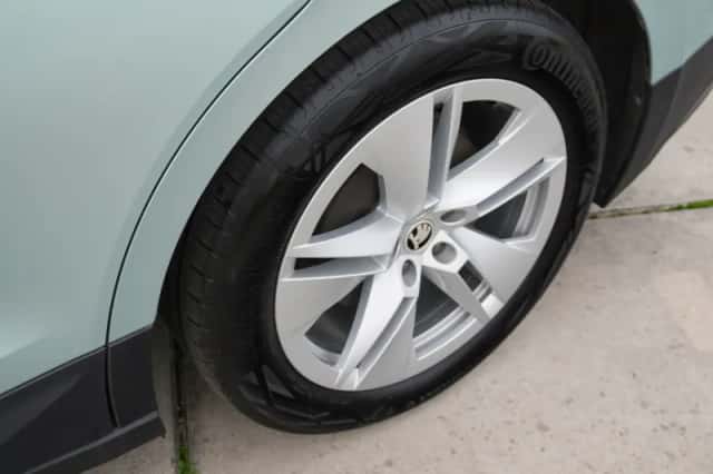 Škoda Enyaq (2021) thumbnail 5
