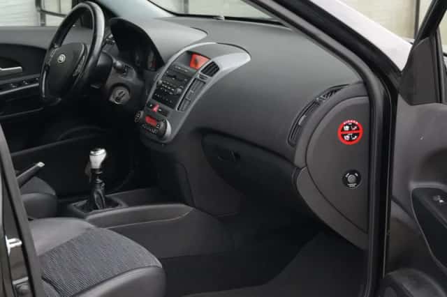 Kia Ceed (2007) thumbnail 2