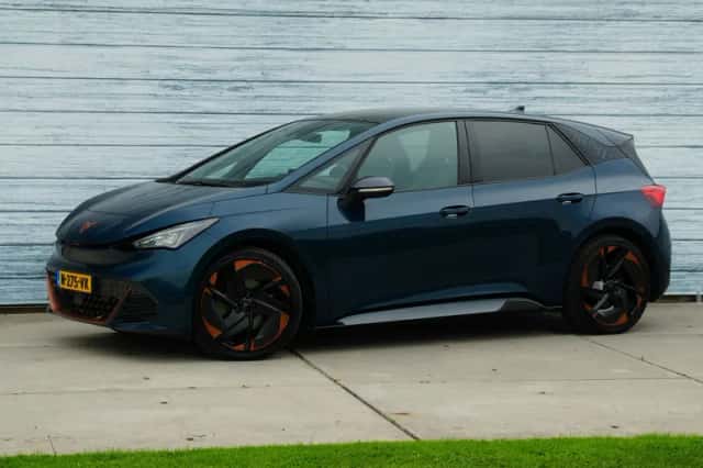 CUPRA Born (2021) thumbnail 1