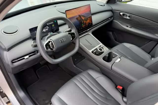 Geely Starray EM-i (2026) thumbnail 3