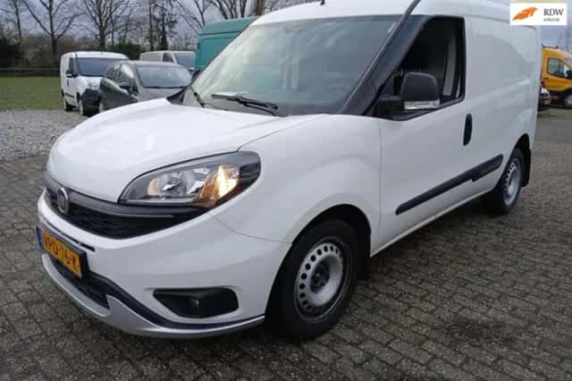 Fiat Doblò Cargo (2022) thumbnail 1