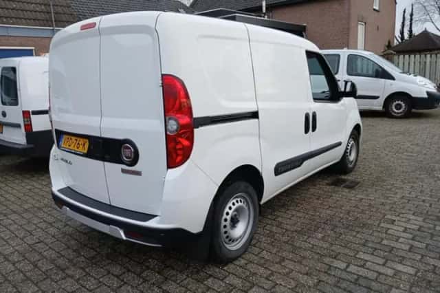 Fiat Doblò Cargo (2022) thumbnail 3